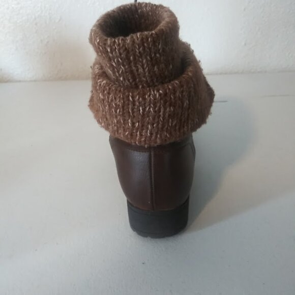 Jessica Cline women's size 8M brown sweater cuffed ankle boots - Picture 6 of 14